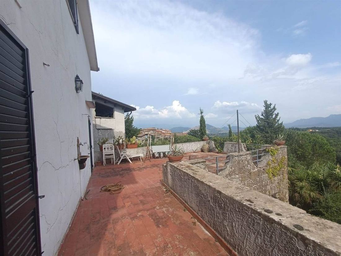 Palazzo a Marzano Appio — foto 4