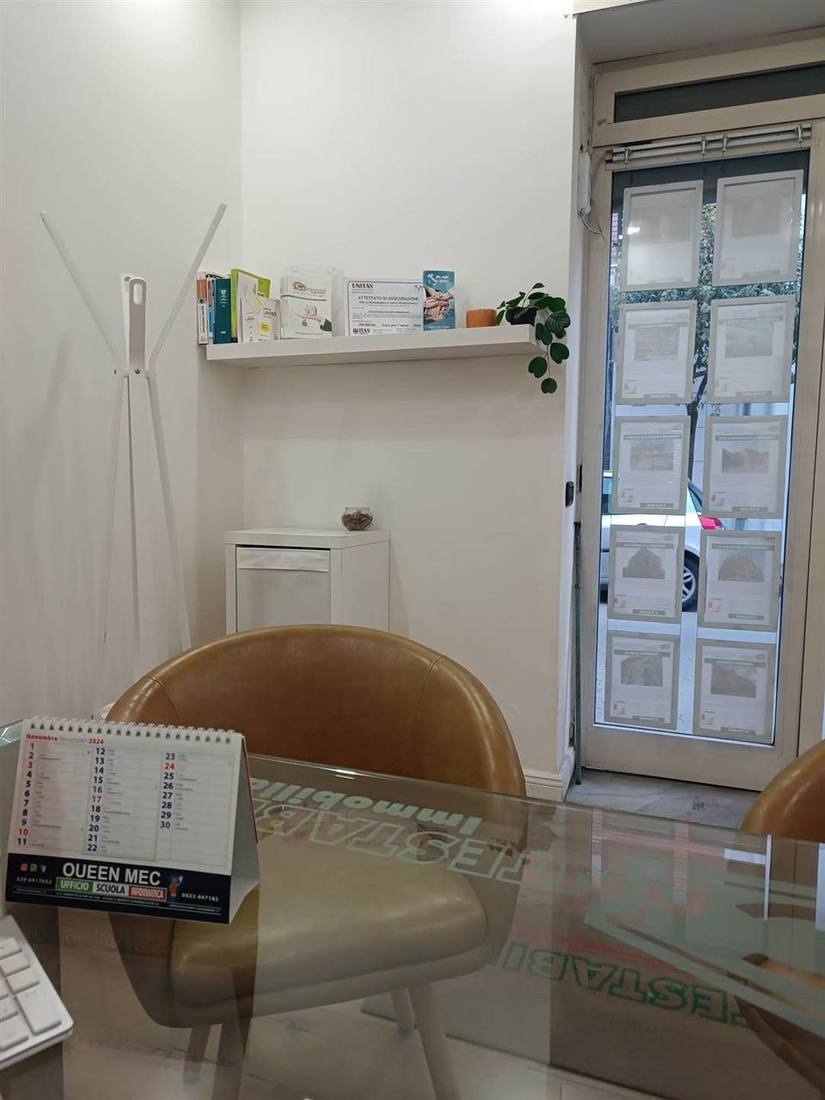 Ufficio a San Nicola La Strada — foto 8