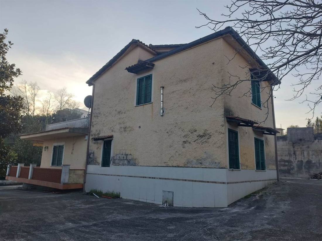 Villa in vendita a Caiazzo, Via Acquariello 20