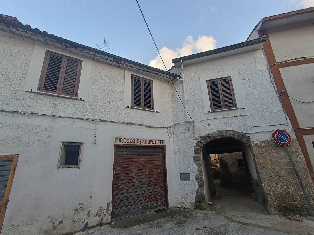 Palazzo a Marzano Appio — foto 4